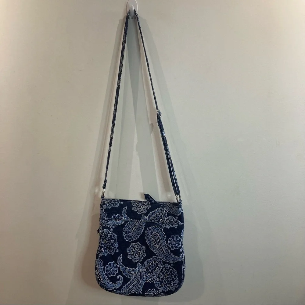 VERA BRADLEY Quilted  Many Pockets Compartments Zipper Closure Crossbody Bag - Picture 7 of 10
